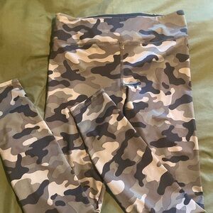 Women’s camp leggings